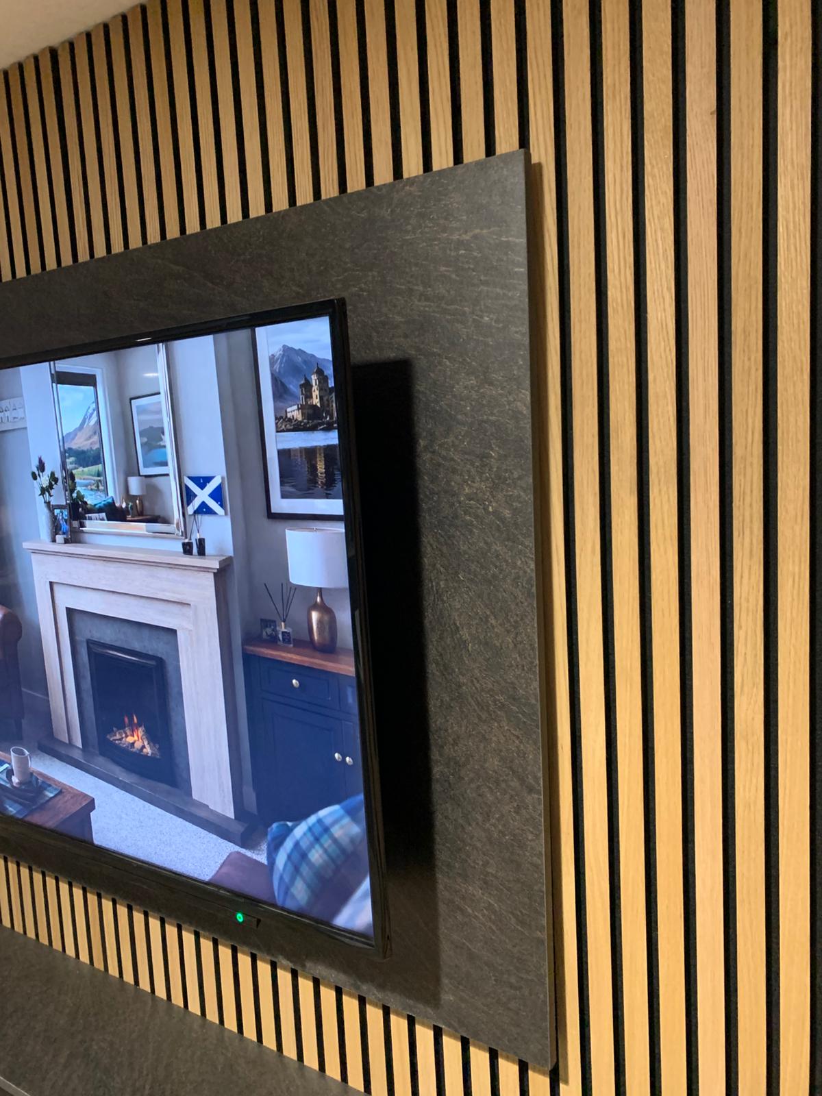 (Ex Display) Clachan Suite & TV Panel